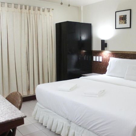 Lost Horizon Beach Dive Resort Bohol Bagian luar foto
