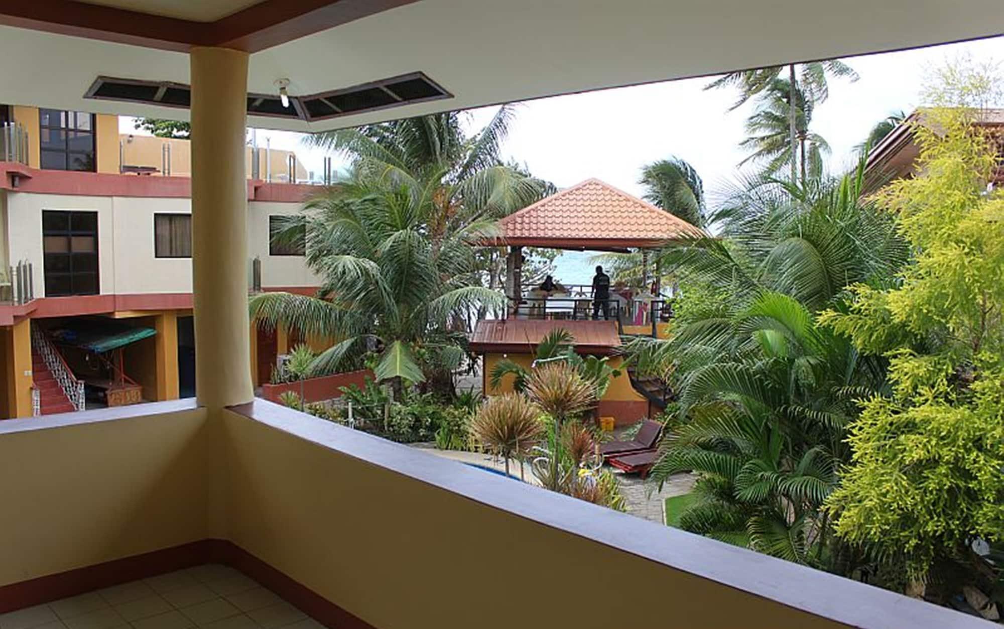 Lost Horizon Beach Dive Resort Bohol Bagian luar foto