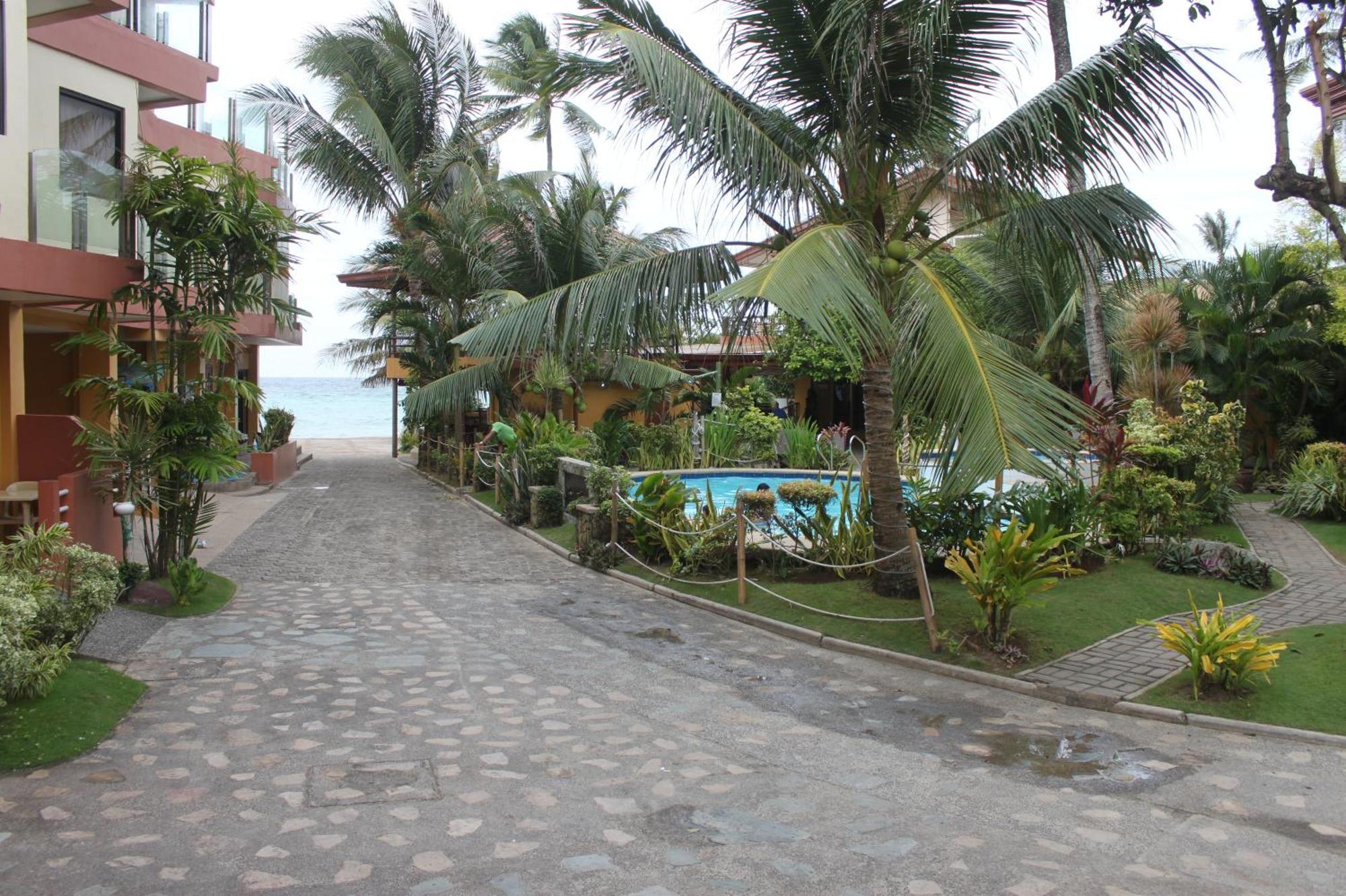 Lost Horizon Beach Dive Resort Bohol Bagian luar foto