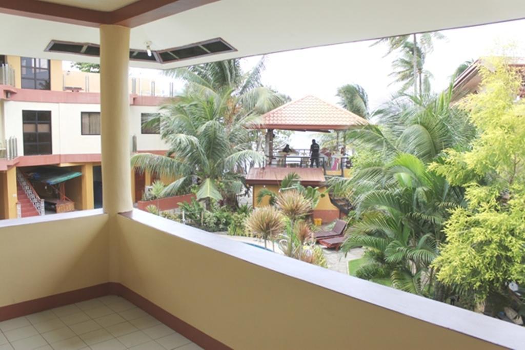 Lost Horizon Beach Dive Resort Bohol Bagian luar foto